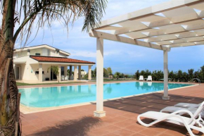 Villa Maria - Apartments in villa with pool